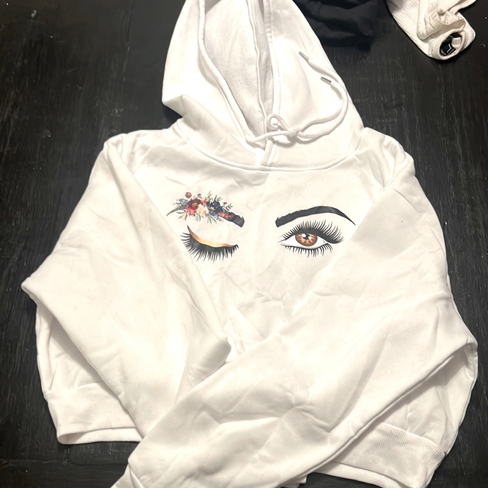 It’s a fleece crop hoodie, I’ve never worn it